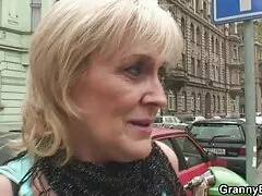 Cô gái tóc sec lon vàng blowjob hardcore trưởng thành tuổi trẻ
