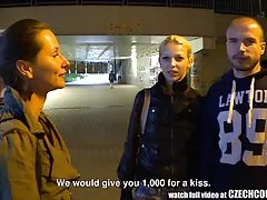 Lớn phim sec vu boobs blowjob brunette hardcore milf thiếu niên